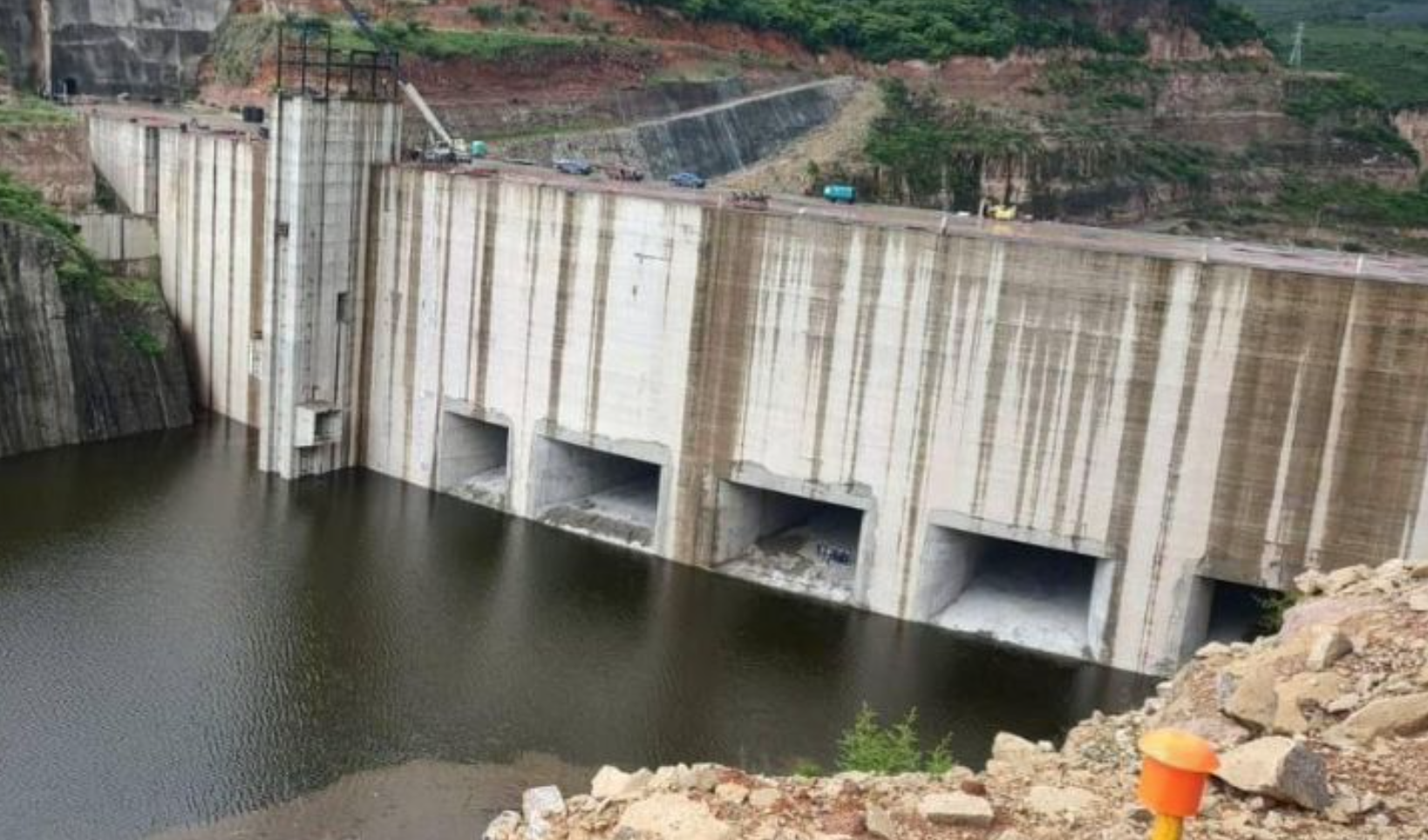 Lleno por encima del almacenamiento, presa El Zapotillo